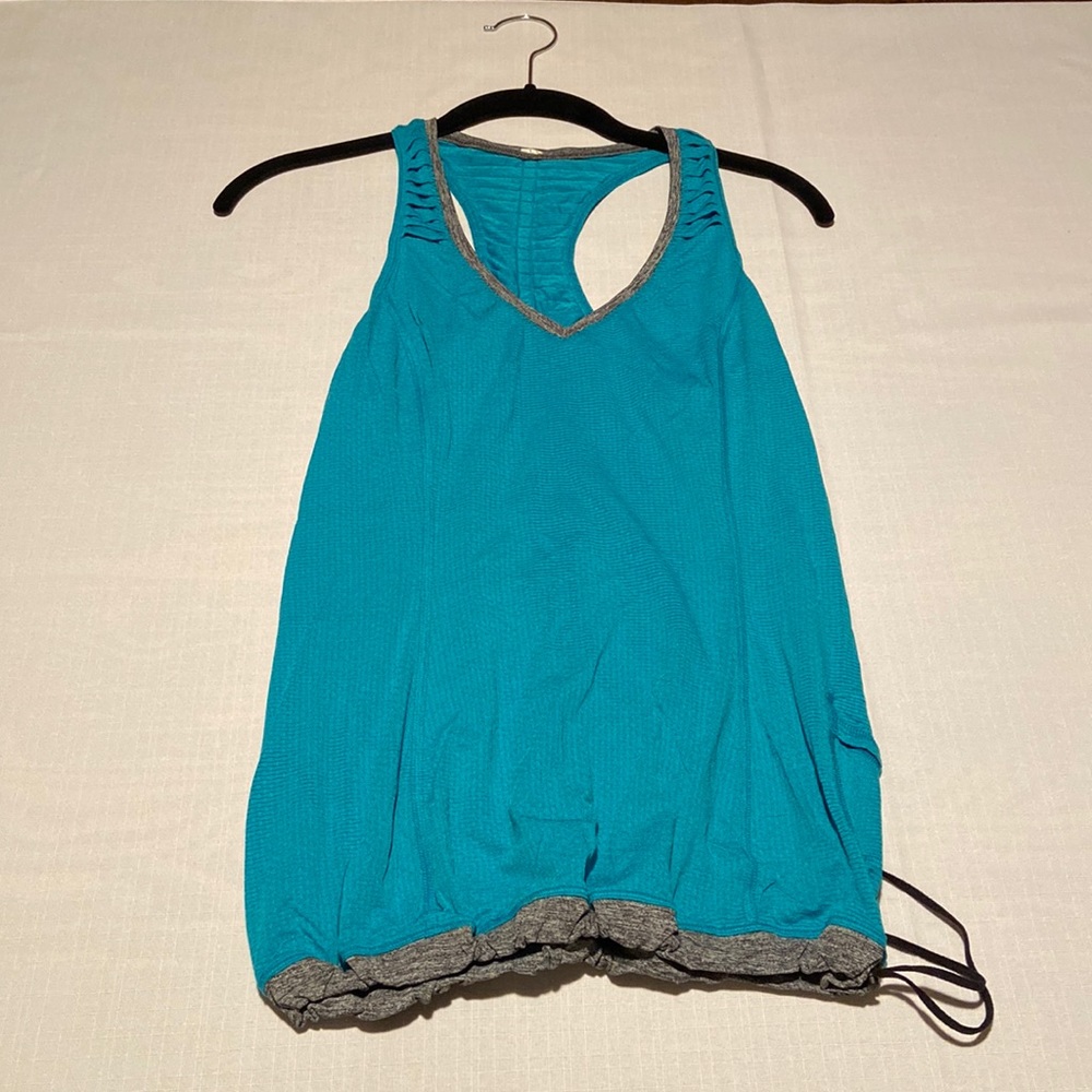 Lululemon tank top